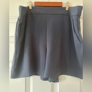 Nine West Pull On Easy Trouser Pocket Short Slate Blue. Size XL.